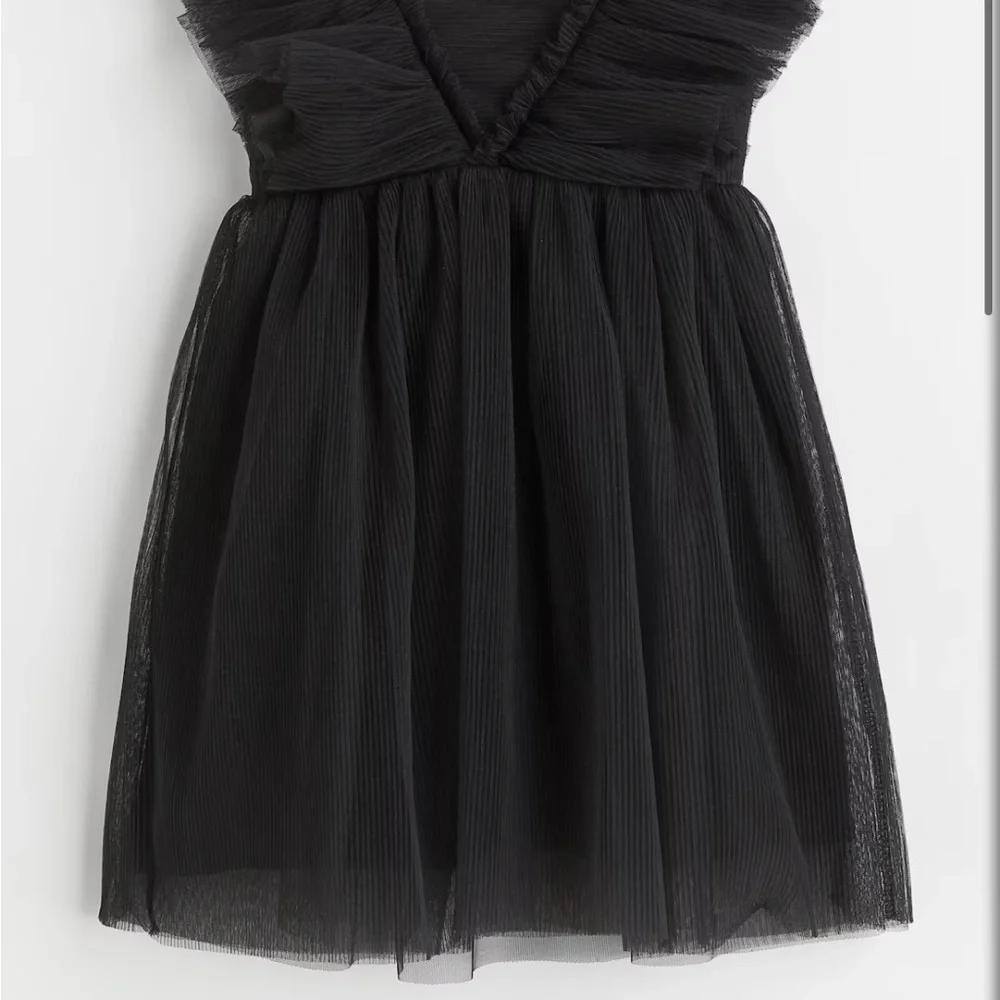 H&M Girls 7 Black Tulle Ruffled Dress - Picture 6 of 7